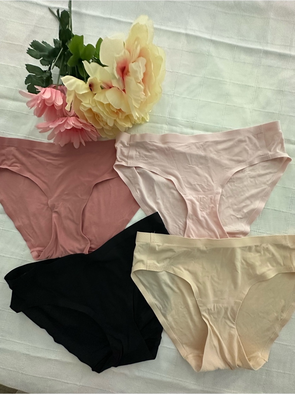 Soma Enbliss soft stretch hipster Bikini Panties - Black, Blush, Rose & Nude
